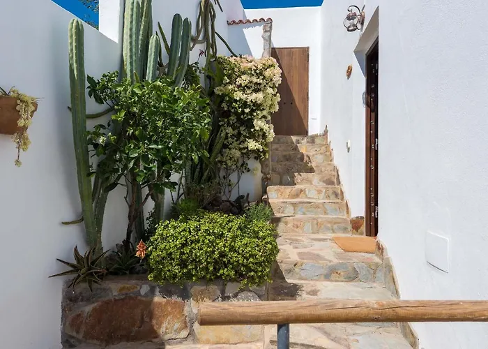 Luminous Loft Next To The Atlantic Ocean Tatil Evi