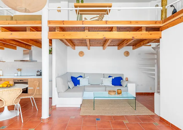 Luminous Loft Next To The Atlantic Ocean Holiday home *