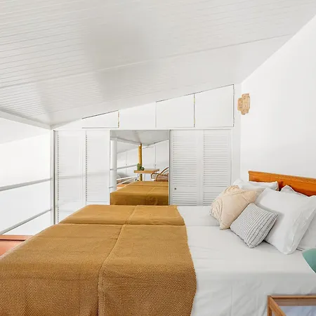 펜션 Luminous Loft Next To The Atlantic Ocean Radazul