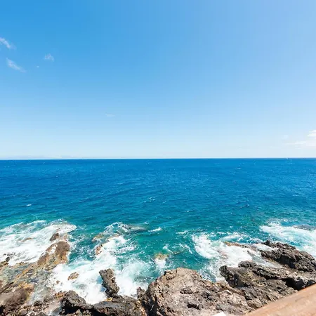 Luminous Loft Next To The Atlantic Ocean Radazul