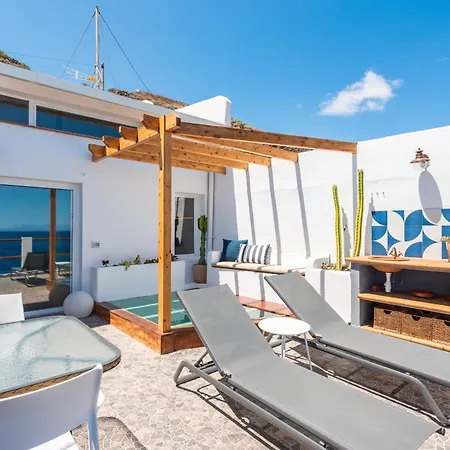 Semesterbostad Luminous Loft Next To The Atlantic Ocean *