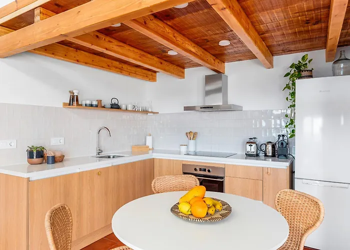 Luminous Loft Next To The Atlantic Ocean *